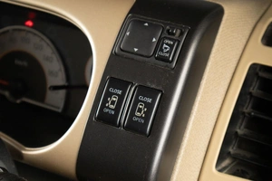Минивэн Nissan Serena 2006 года, 899000 рублей, Оренбург