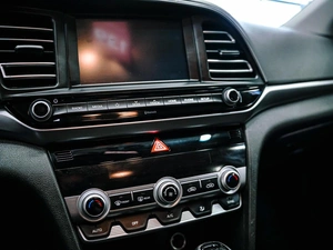 Седан Hyundai Elantra 2019 года, 1579000 рублей, Красноярск