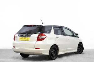 Универсал Honda Fit Shuttle 2011 года, 1109000 рублей, Барнаул
