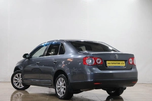 Седан Volkswagen Jetta 2009 года, 739000 рублей, Новокузнецк
