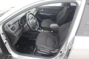 Седан Kia Rio 2017 года, 1480000 рублей, Курск