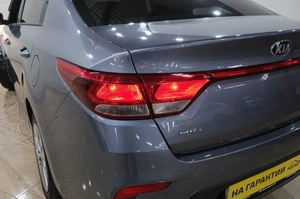 Седан Kia Rio 2019 года, 1349000 рублей, Новокузнецк