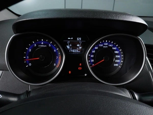 Седан Hyundai Elantra 2014 года, 989000 рублей, Минеральные Воды