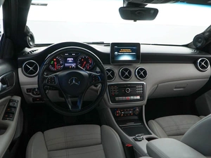 Хетчбэк Mercedes-benz A-класс 2015 года, 1649055 рублей, Москва