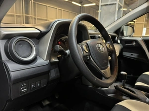 Внедорожник Toyota RAV4 2013 года, 1897000 рублей, Красноярск