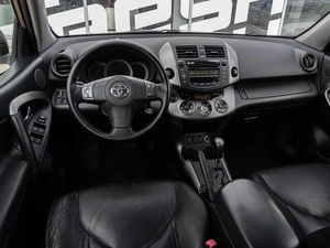 Внедорожник Toyota RAV4 2009 года, 1230000 рублей, Краснодар