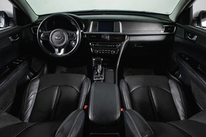 Седан Kia Optima 2018 года, 1899000 рублей, Сургут