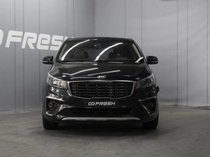 Минивэн Kia Carnival 2018 года, 2300000 рублей, Омск