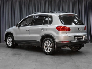 Внедорожник Volkswagen Tiguan 2012 года, 1299000 рублей, Тюмень