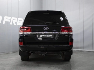 Внедорожник Toyota Land Cruiser 2019 года, 7420000 рублей, Омск