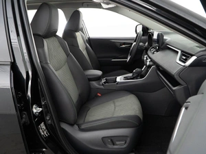 Внедорожник Toyota RAV4 2025 года, 4248055 рублей, Москва