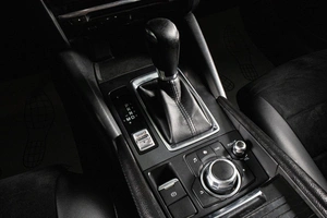 Седан Mazda 6 2016 года, 1659000 рублей, Сургут