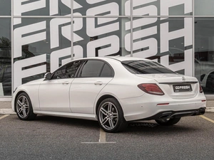 Седан Mercedes-benz E-класс 2019 года, 3550000 рублей, Краснодар