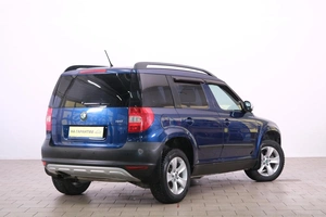 Внедорожник Skoda Yeti 2013 года, 1099000 рублей, Омск