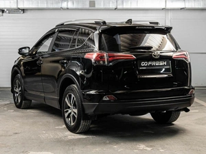 Внедорожник Toyota RAV4 2018 года, 2334000 рублей, Ставрополь