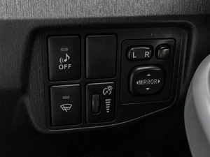 Лифтбек Toyota Prius 2012 года, 1210000 рублей, Краснодар