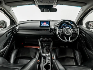 Хетчбэк Mazda Demio 2017 года, 975000 рублей, Красноярск