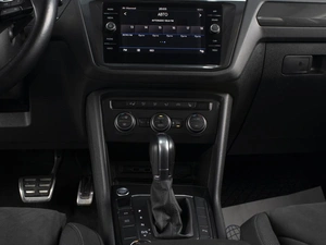 Внедорожник Volkswagen Tiguan 2019 года, 2930000 рублей, Омск