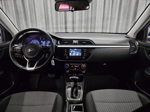 Хетчбэк Kia Rio X-Line 2018 года, 1470000 рублей, Красноярск