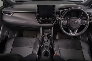 Внедорожник Toyota Corolla Cross 2022 года, 2749000 рублей, Томск