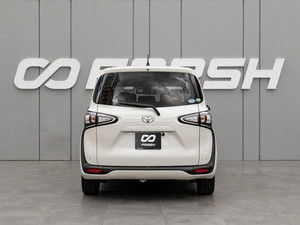 Минивэн Toyota Sienta 2019 года, 1450000 рублей, Краснодар