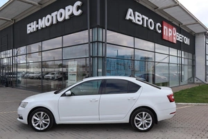 Хэтчбек Skoda Octavia 2017 года, 1880000 рублей, Мирное