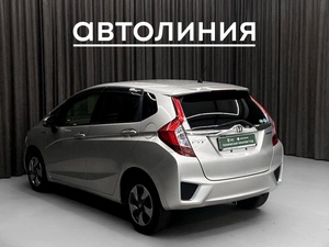 Хетчбэк Honda Fit 2016 года, 1000000 рублей, Красноярск
