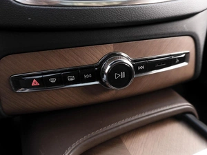 Внедорожник Volvo XC90 2020 года, 4599000 рублей, Саратов