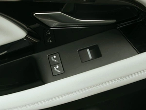 Внедорожник Land Rover Range Rover Evoque 2024 года, 5249000 рублей, Владимир