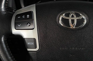 Внедорожник Toyota Land Cruiser 2014 года, 3849000 рублей, Тюмень