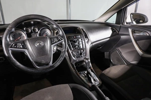 Универсал Opel Astra 2011 года, 599000 рублей, Новосибирск