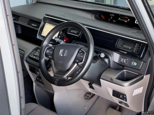 Минивэн Honda Stepwgn 2015 года, 1780000 рублей, Уфа