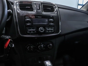 Седан Renault Logan 2020 года, 1099000 рублей, Красноярск