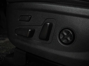 Внедорожник Hyundai Santa Fe 2018 года, 3100000 рублей, Воронеж