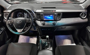 Внедорожник Toyota RAV4 2016 года, 2457000 рублей, Красноярск
