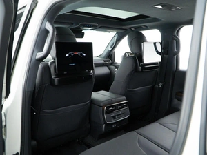 Внедорожник Toyota Land Cruiser 2022 года, 11027444 рублей, Москва