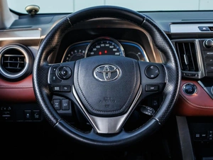 Внедорожник Toyota RAV4 2013 года, 2050000 рублей, Большой Сочи