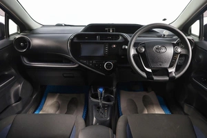 Хетчбэк Toyota Aqua 2018 года, 1449000 рублей, Новосибирск