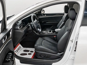 Седан Kia K5 2023 года, 2999000 рублей, Красноярск