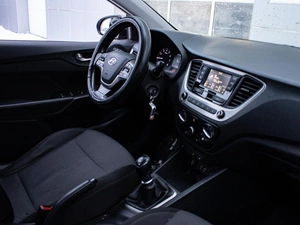 Седан Hyundai Solaris 2018 года, 1049000 рублей, Петрозаводск