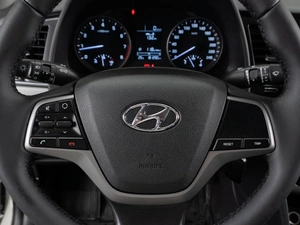 Седан Hyundai Elantra 2018 года, 1249000 рублей, Тюмень