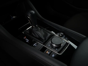 Хетчбэк Mazda 3 2019 года, 2277077 рублей, Москва