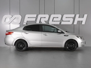 Седан Kia Rio 2013 года, 970000 рублей, Красный Пахарь