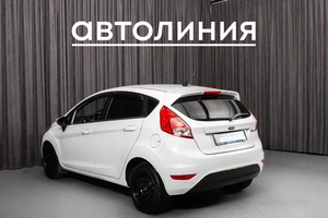 Хетчбэк Ford Fiesta 2018 года, 890000 рублей, Красноярск