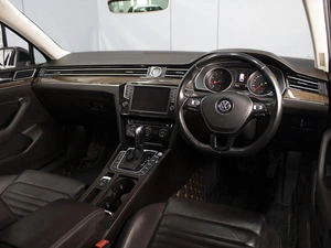 Универсал Volkswagen Passat 2015 года, 1720000 рублей, Омск