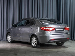 Седан Kia Rio 2013 года, 871000 рублей, Волгоград