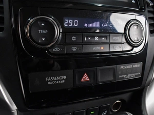 Внедорожник Mitsubishi Pajero Sport 2017 года, 2999000 рублей, Воронеж