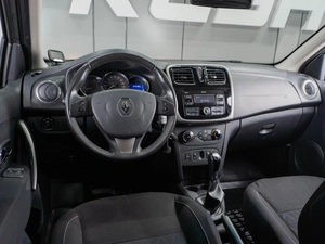 Хетчбэк Renault Sandero 2017 года, 1099000 рублей, Тюмень