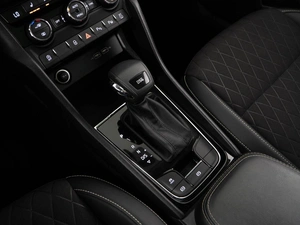 Внедорожник Skoda Karoq 2021 года, 2397400 рублей, Москва