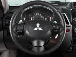Внедорожник Mitsubishi Pajero Sport 2014 года, 1769000 рублей, Аксай